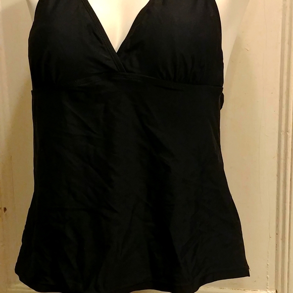 🎉2/$16 South Coast Halter Black Tankini Top - Picture 3 of 5